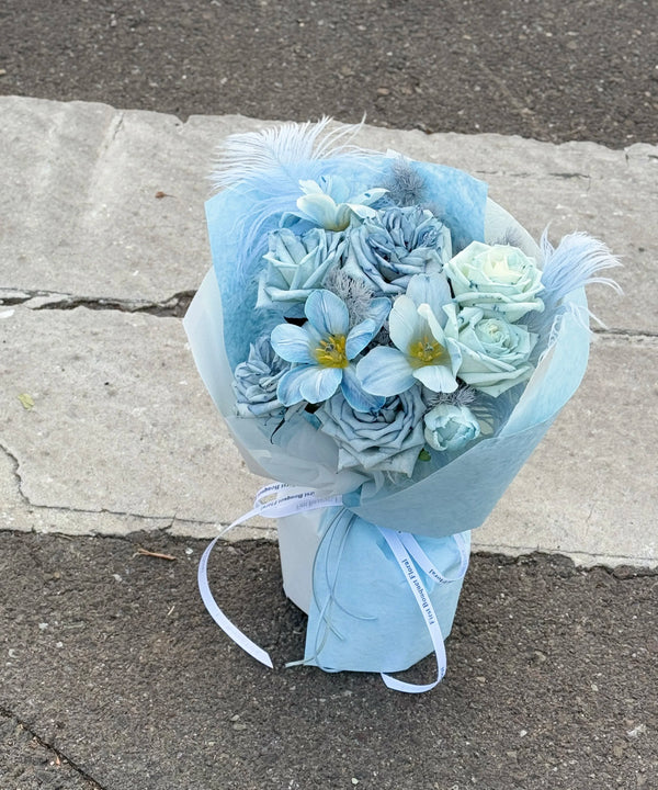水瓶座蓝色花束｜午夜蓝色系