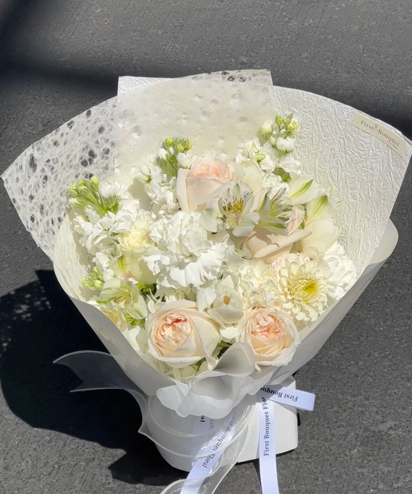 白牡丹花束 – 春季限定🤍