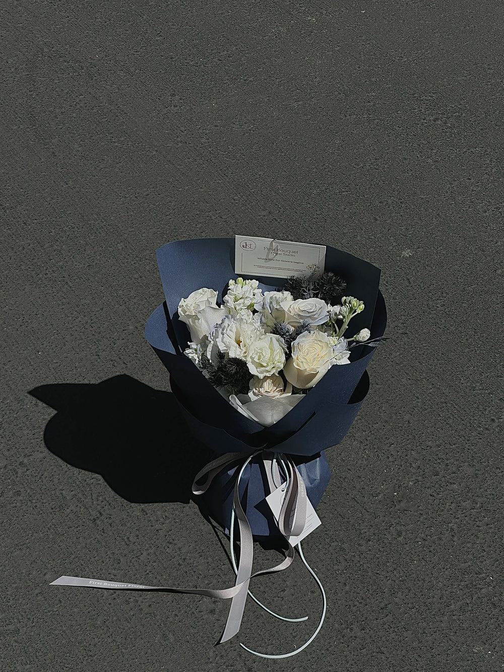 Misty Gray-Blue Bouquet | 迷雾灰蓝