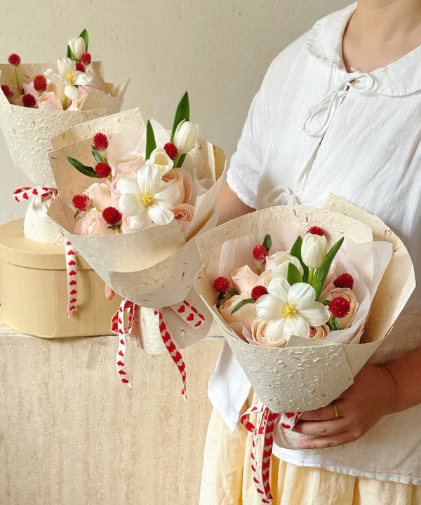 QIXI | Sweet Berry Bouquet