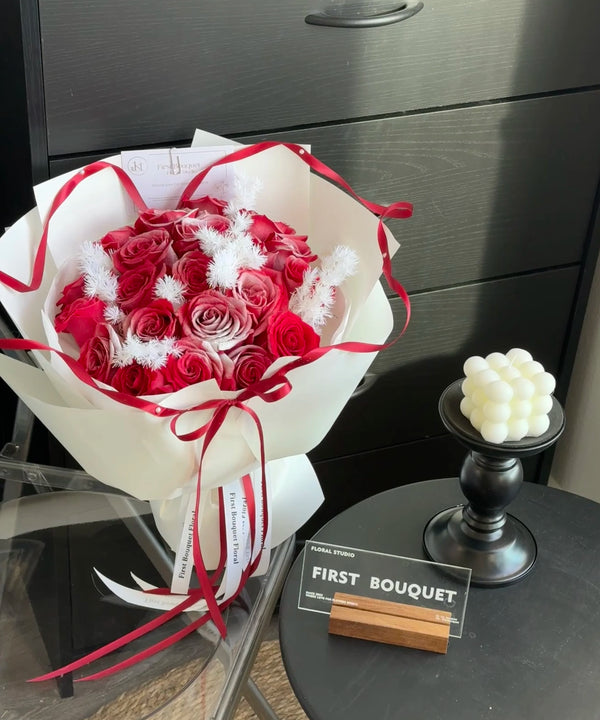 Snowfall in Red Roses｜ 落雪红玫❤️❄️