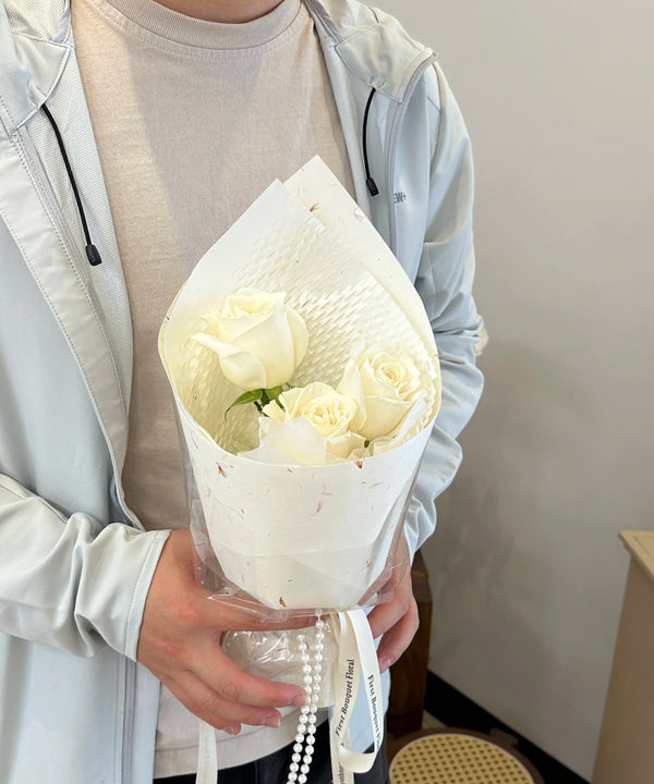 Mini Bouquet Experience | Beginner-Friendly Floral Class