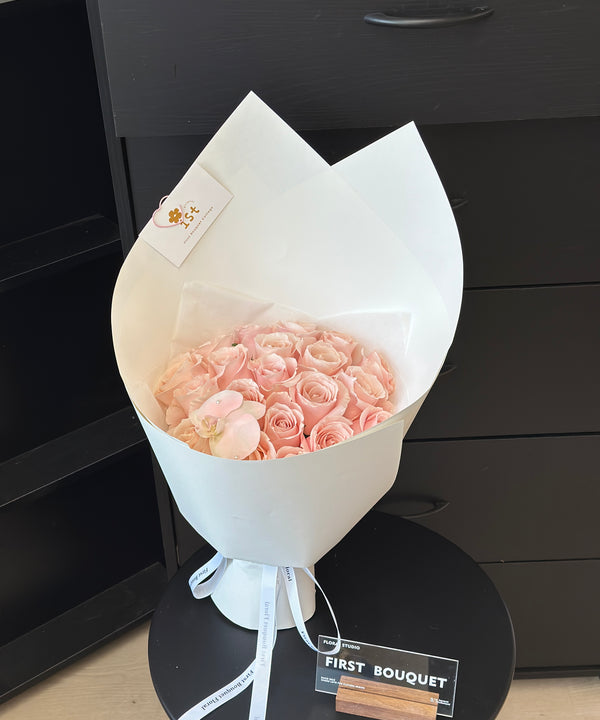 Madonna Rose Bouquet