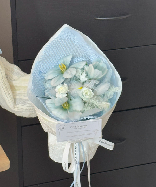 Skyline Breeze｜天空烟灰蓝吸色花束